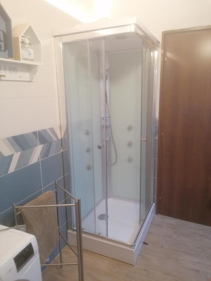 Emmanueli65 Fronte Clinica Per 5 Matrimoniale 2 Singoli 1 Divano Letto Plasencia Exterior foto