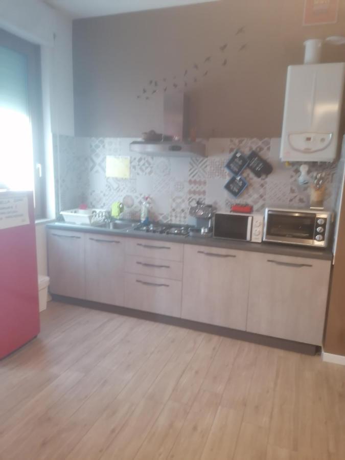 Emmanueli65 Fronte Clinica Per 5 Matrimoniale 2 Singoli 1 Divano Letto Plasencia Exterior foto